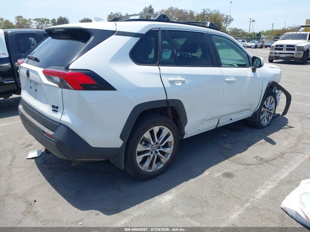 Toyota Rav4 Xle Premium 2024 2T3A1RFV2RW479183 Image 4