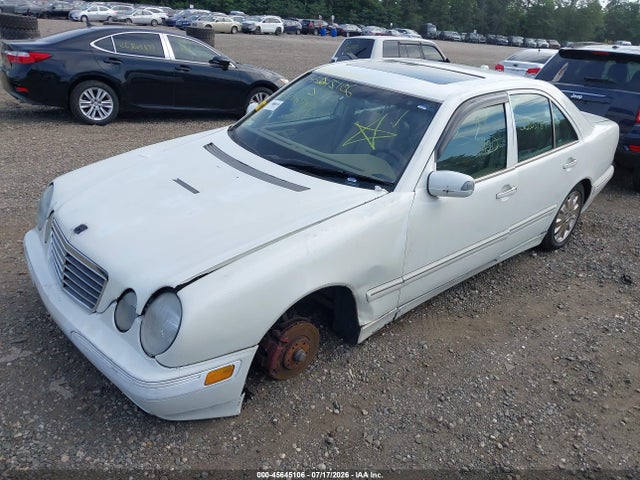 45645106 :رقم المزاد ، WDBJF65J1YB161947 vin ، 2000 Mercedes-benz E 320 مزاد بيع