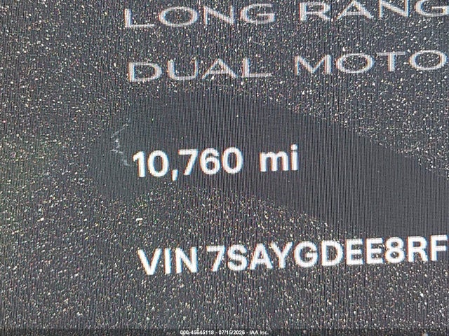 2024 Tesla Model Y Long Range Dual Motor All-wheel Drive მანქანა იყიდება აუქციონზე, vin: 7SAYGDEE8RF194384, აუქციონის ნომერი: 45645118