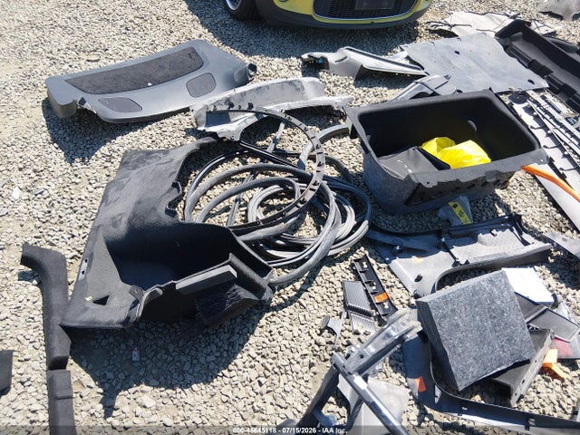 2024 Tesla Model Y Long Range Dual Motor All-wheel Drive მანქანა იყიდება აუქციონზე, vin: 7SAYGDEE8RF194384, აუქციონის ნომერი: 45645118