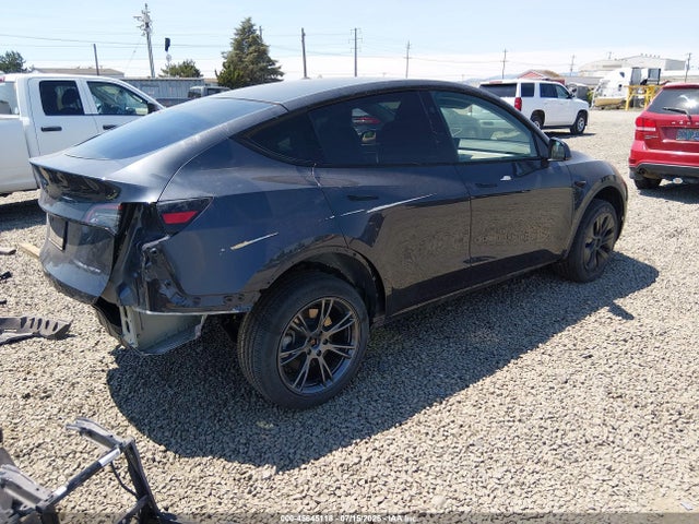 2024 Tesla Model Y Long Range Dual Motor All-wheel Drive მანქანა იყიდება აუქციონზე, vin: 7SAYGDEE8RF194384, აუქციონის ნომერი: 45645118