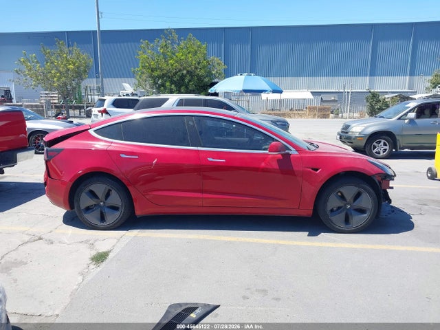 Tesla Model 3 Long Range/mid Range 2018 5YJ3E1EA0JF002968 Image 14