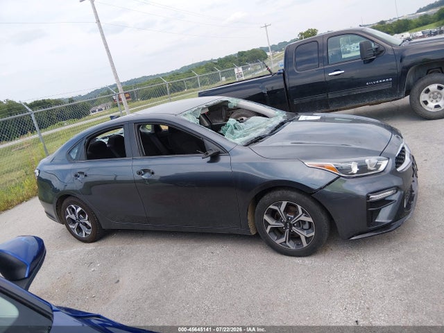 2019 Kia Forte Lxs მანქანა იყიდება აუქციონზე, vin: 3KPF24AD9KE087856, აუქციონის ნომერი: 45645141