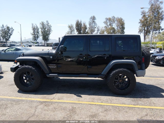 1C4BJWDG3HL642237 Jeep Wrangler Unlimited Sport
