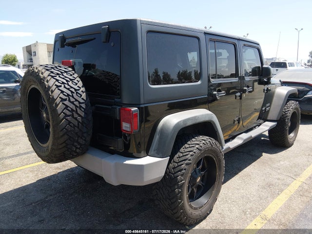 1C4BJWDG3HL642237 Jeep Wrangler Unlimited Sport