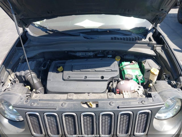 ZACCJABH3FPB88986 Jeep Renegade Latitude