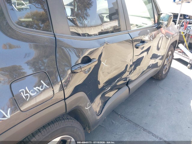 ZACCJABH3FPB88986 Jeep Renegade Latitude
