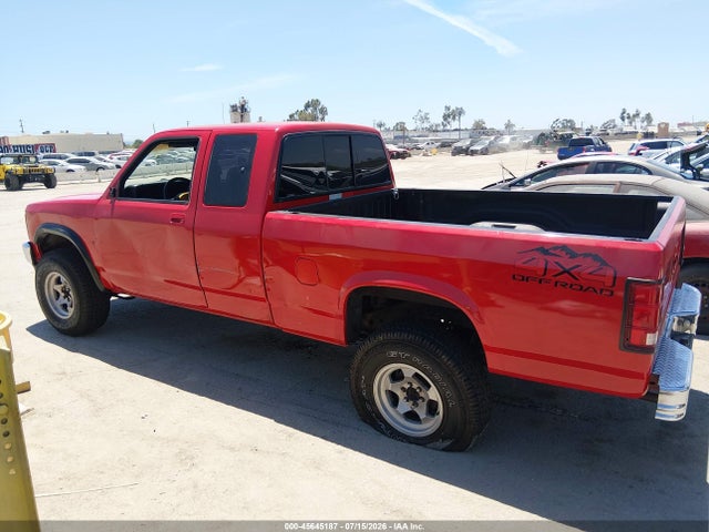 1992 Dodge Dakota მანქანა იყიდება აუქციონზე, vin: 1B7GG23Y8NS667689, აუქციონის ნომერი: 45645187