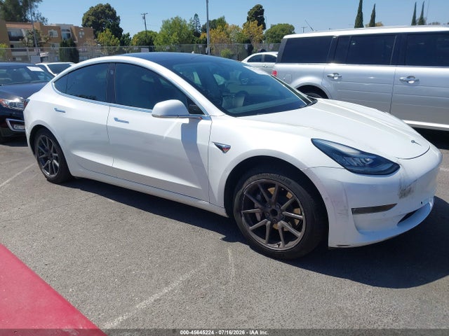 Tesla Model 3 Long Range/mid Range/standard Range/standard Range Plus 2019 5YJ3E1EA1KF302049 головне зображення