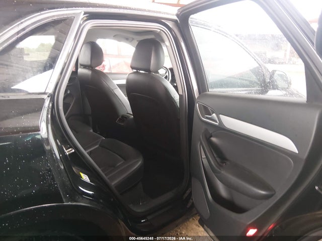 WA1BCCFS1HR015702 Audi Q3 2.0t Premium