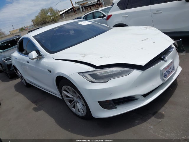 Auction sale of the 2016 Tesla Model S 60/70/75/85, vin: 5YJSA1E16GF160117, lot number: 45645292