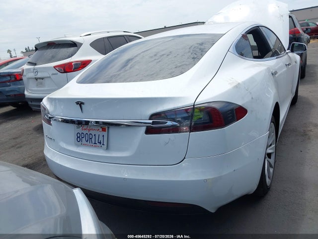 Продаж на аукціоні авто 2016 Tesla Model S 60/70/75/85, vin: 5YJSA1E16GF160117, номер лоту: 45645292
