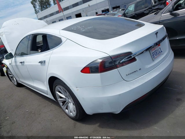 Продаж на аукціоні авто 2016 Tesla Model S 60/70/75/85, vin: 5YJSA1E16GF160117, номер лоту: 45645292