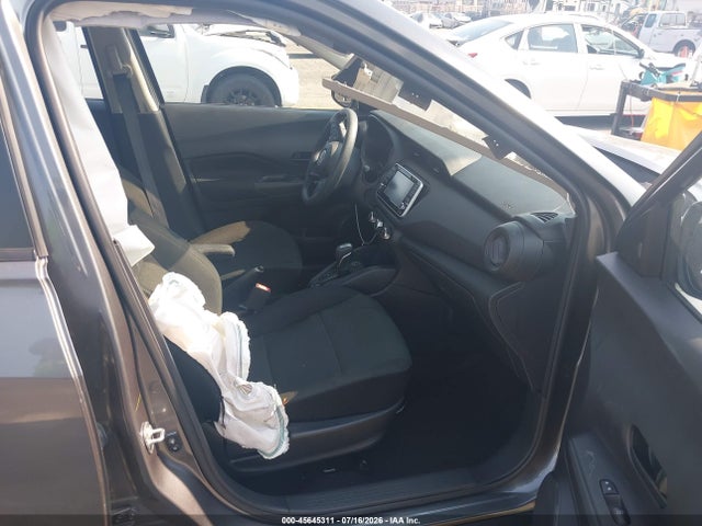 3N1CP5BV7SL477421 Nissan Kicks Play S