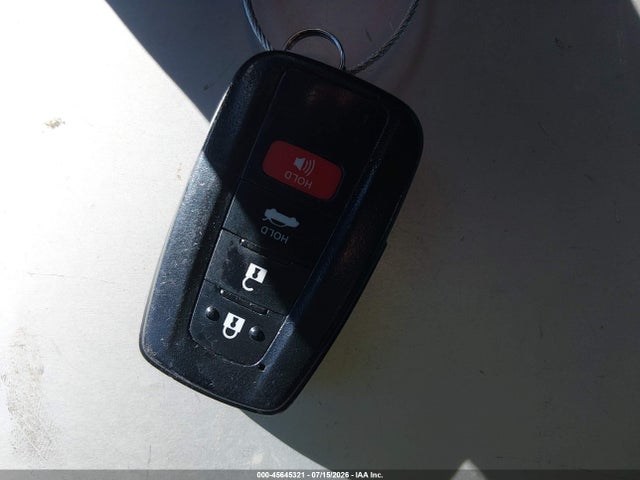 45645321 :رقم المزاد ، 4T1C31AK7MU561087 vin ، 2021 Toyota Camry Le Hybrid مزاد بيع
