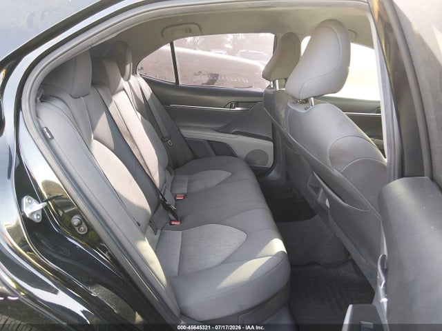 45645321 :رقم المزاد ، 4T1C31AK7MU561087 vin ، 2021 Toyota Camry Le Hybrid مزاد بيع
