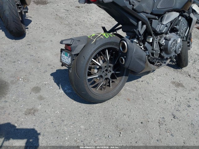 Honda CB1000 RA 2021 JH2SC8012MK300017 Image 4