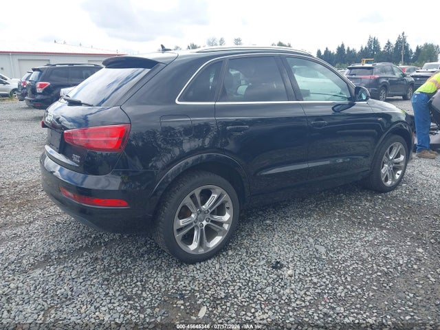 WA1JCCFS6JR015079 Audi Q3 2.0t Premium/2.0t Sport Premium