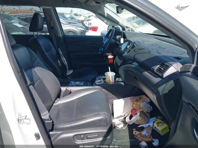 Honda Pilot Touring 2019 5FNYF5H61KB010113 Image 5