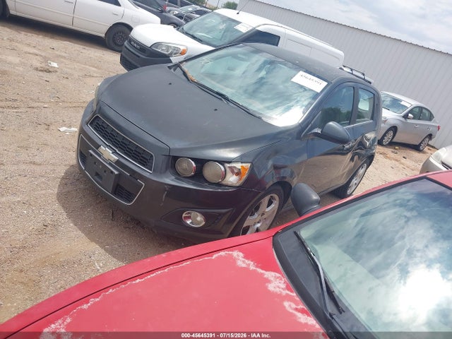 Chevrolet Sonic Ltz Auto 2015 1G1JE6SB5F4124993 Image 2