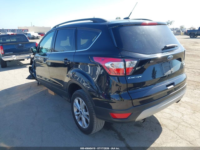 Ford ESCAPE SE 2018 1FMCU0GD7JUB28848 Image 3