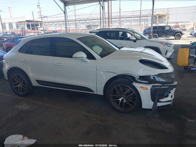 Aukcja sprzedaży 2023 Porsche Macan T, vin: WP1AA2A55PLB11240, numer aukcji: 45645444