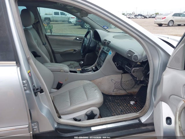 45645480 :رقم المزاد ، WDBRF52HX6A873746 vin ، 2006 Mercedes-benz C 230 Sport مزاد بيع