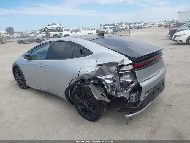 Toyota Prius Limited 2023 JTDACAAU9P3001434 Image 3
