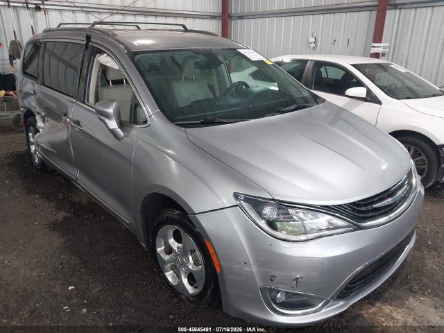 Aukcja sprzedaży 2018 Chrysler Pacifica Hybrid Touring L, vin: 2C4RC1L7XJR169298, numer aukcji: 45645491
