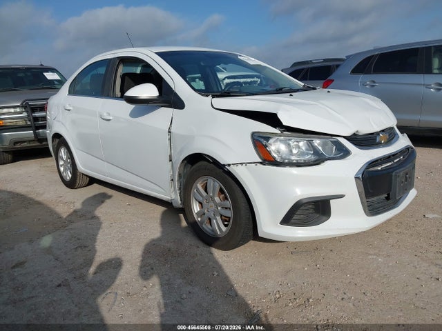 Chevrolet Sonic Lt Auto 2018 1G1JD5SH7J4137996 zdjęcie główne