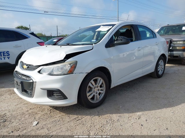 Chevrolet Sonic Lt Auto 2018 1G1JD5SH7J4137996 Image 2