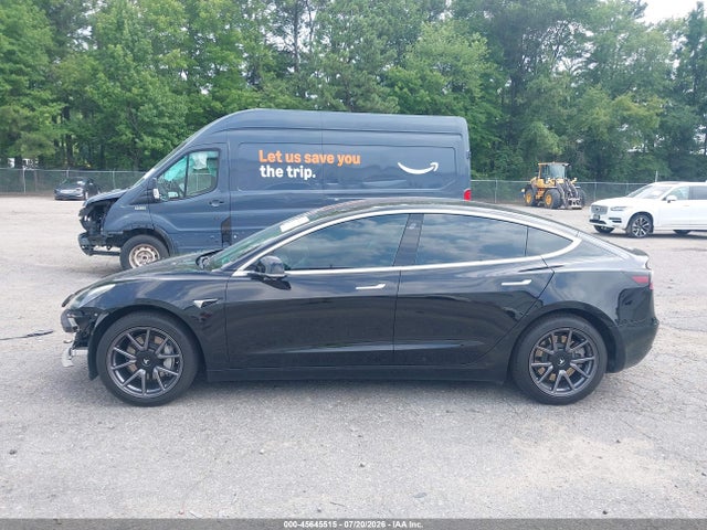 Продажа на аукционе авто 2018 Tesla Model 3 Long Range/mid Range, vin: 5YJ3E1EA3JF152833, номер лота: 45645515
