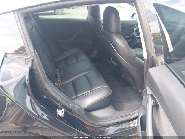 Продажа на аукционе авто 2018 Tesla Model 3 Long Range/mid Range, vin: 5YJ3E1EA3JF152833, номер лота: 45645515