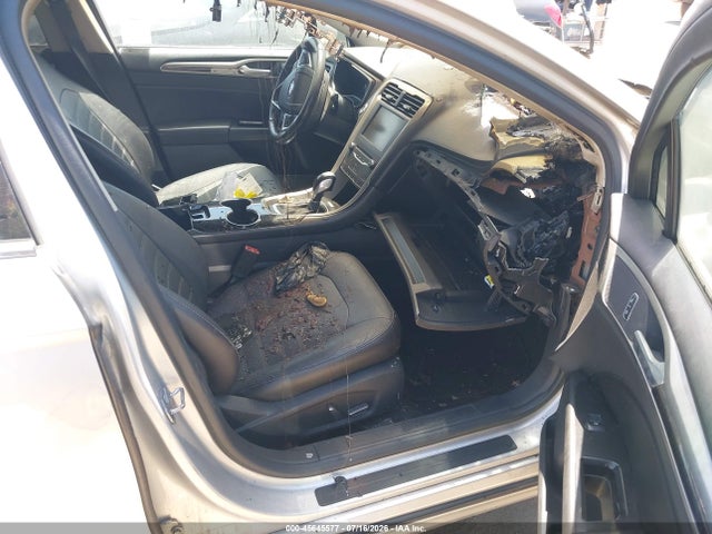 3FA6P0HD5FR257800 Ford FUSION SE