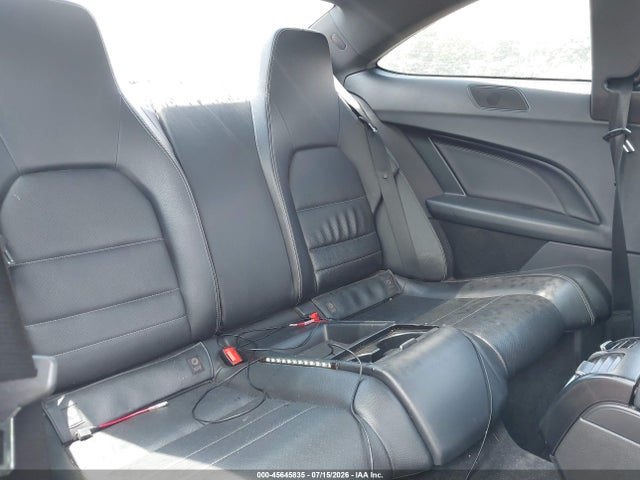 2015 Mercedes-benz C 250 მანქანა იყიდება აუქციონზე, vin: WDDGJ4HB1FG392131, აუქციონის ნომერი: 45645835