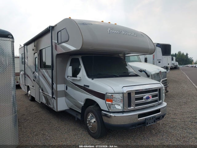 Four Winds E-450 Cutaway 2015 1FDXE4FS8FDA27332 Image 2