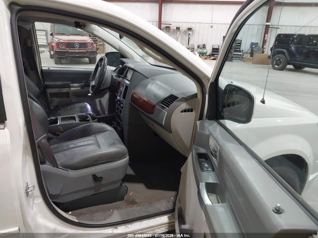 45645883 :رقم المزاد ، 2A8HR54P88R783575 vin ، 2008 Chrysler Town & Country Touring مزاد بيع