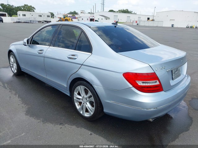 45645907 :رقم المزاد ، WDDGF4HB5DA838590 vin ، 2013 Mercedes-benz C 250 Luxury/sport مزاد بيع