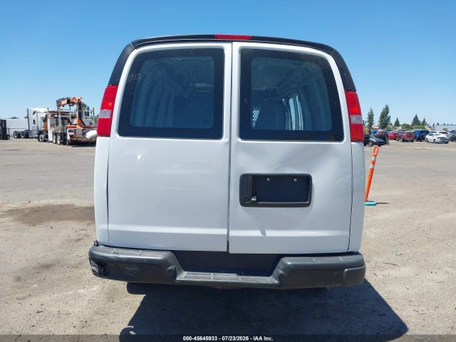 1GCWGAF7XR1187917 Chevrolet Express Cargo Rwd 2500 Regular Wheelbase Wt