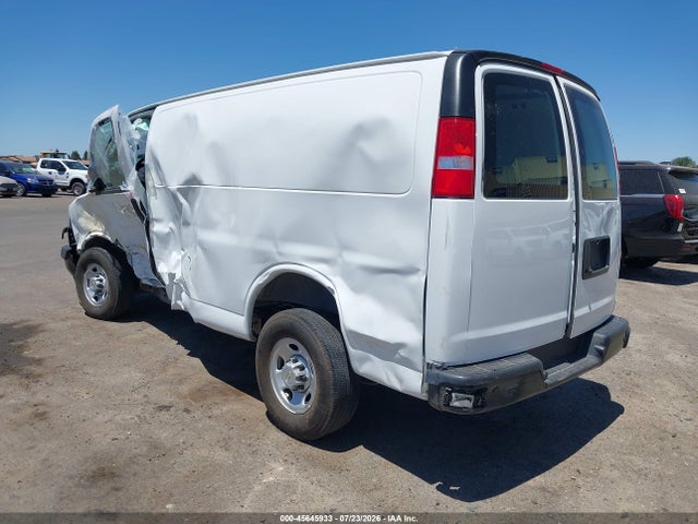 1GCWGAF7XR1187917 Chevrolet Express Cargo Rwd 2500 Regular Wheelbase Wt