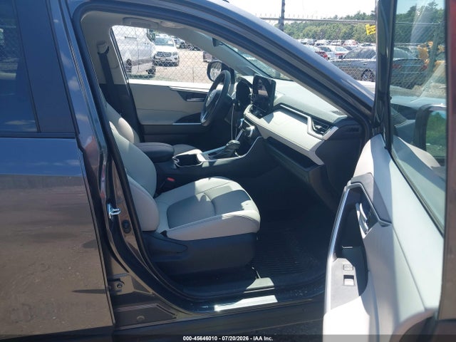 2T3A1RFV0SW569549 Toyota Rav4 Xle Premium