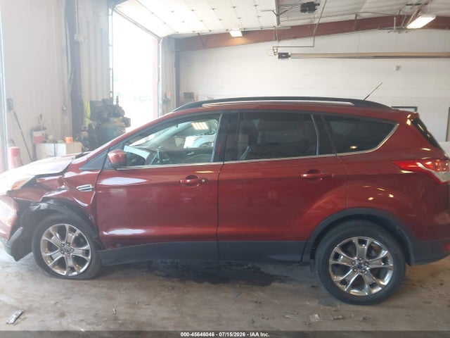 45646046 :رقم المزاد ، 1FMCU0GX2GUB35743 vin ، 2016 Ford Escape Se مزاد بيع