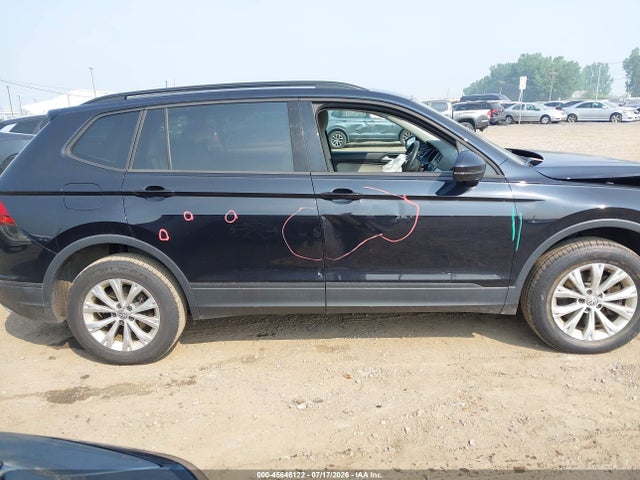 Продажа на аукционе авто 2018 Volkswagen Tiguan 2.0t S, vin: 3VV0B7AX2JM091089, номер лота: 45646122