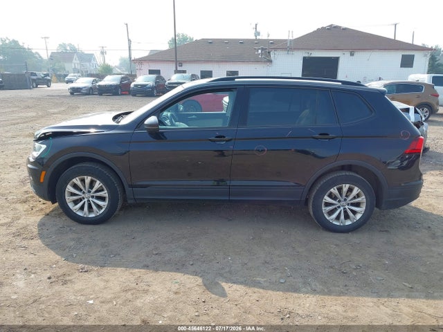 Продажа на аукционе авто 2018 Volkswagen Tiguan 2.0t S, vin: 3VV0B7AX2JM091089, номер лота: 45646122