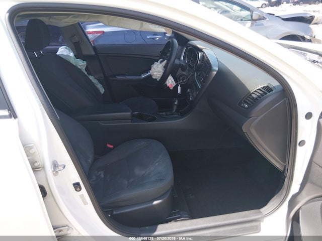 Продаж на аукціоні авто 2015 Kia Optima Lx, vin: KNAGM4A74F5538621, номер лоту: 45646128