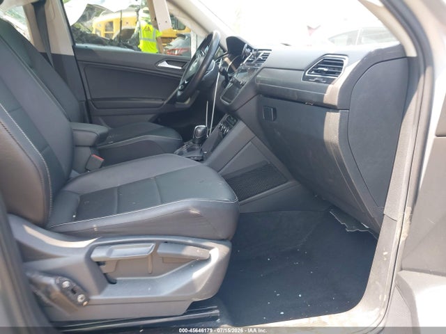 2021 Volkswagen Tiguan 2.0t Se/2.0t Se R-line Black/2.0t Sel მანქანა იყიდება აუქციონზე, vin: 3VV2B7AX8MM008780, აუქციონის ნომერი: 45646179