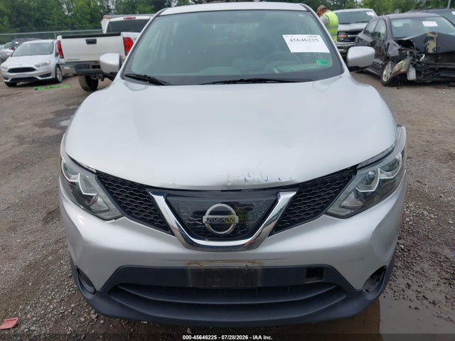 JN1BJ1CR4KW620696 Nissan Rogue Sport S