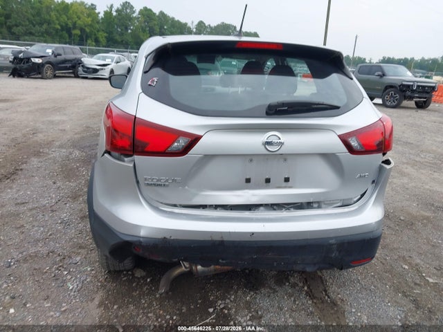 JN1BJ1CR4KW620696 Nissan Rogue Sport S