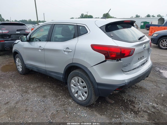 JN1BJ1CR4KW620696 Nissan Rogue Sport S