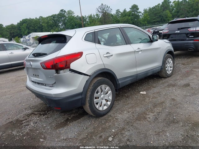 JN1BJ1CR4KW620696 Nissan Rogue Sport S